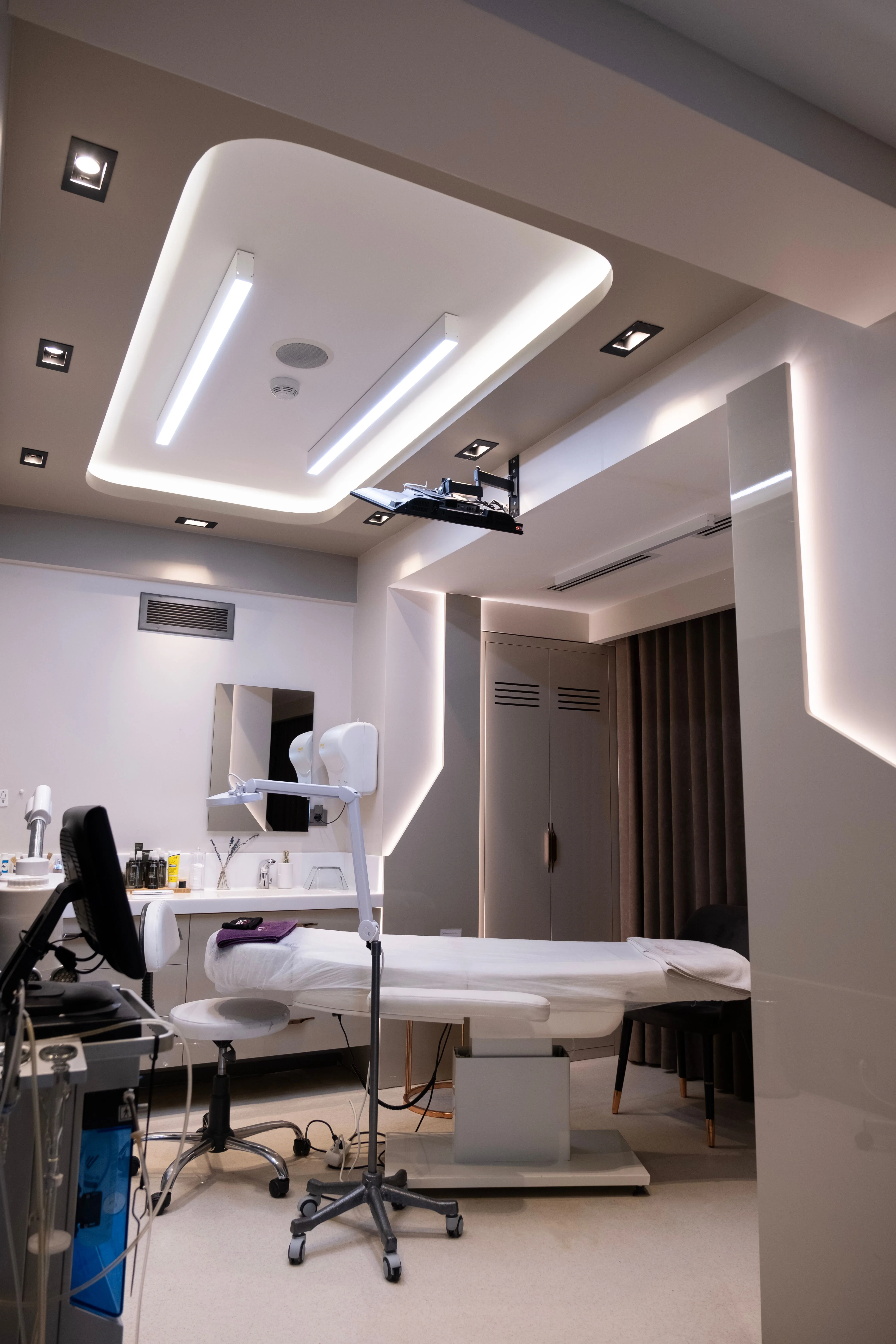 Treatment and Exam Room Power — Electrical Work for Clinics and Medical Facilities